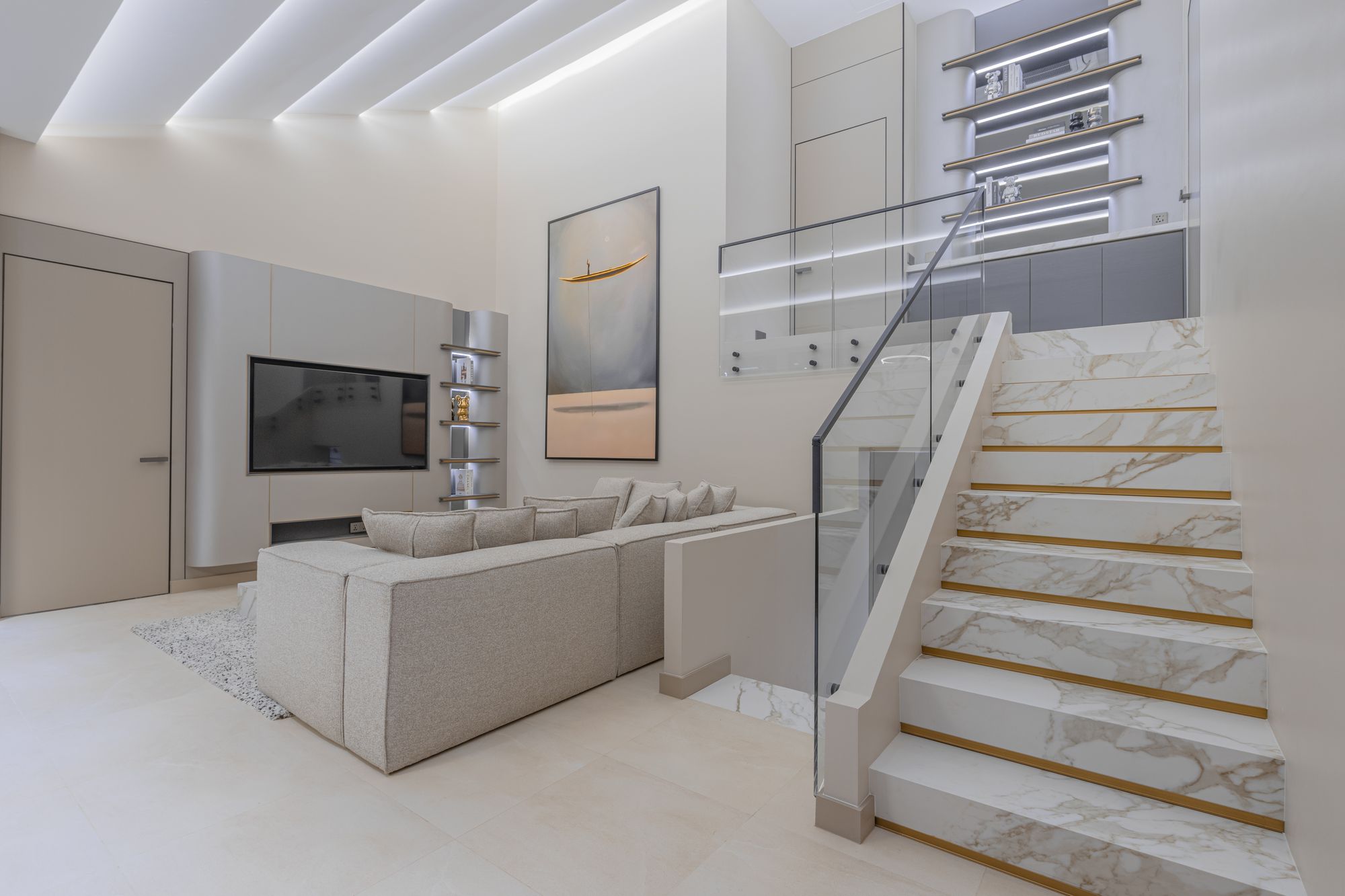 Lounge & marble stair